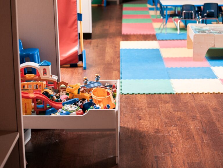 The Messy Play I Stopped Fighting - play & mess